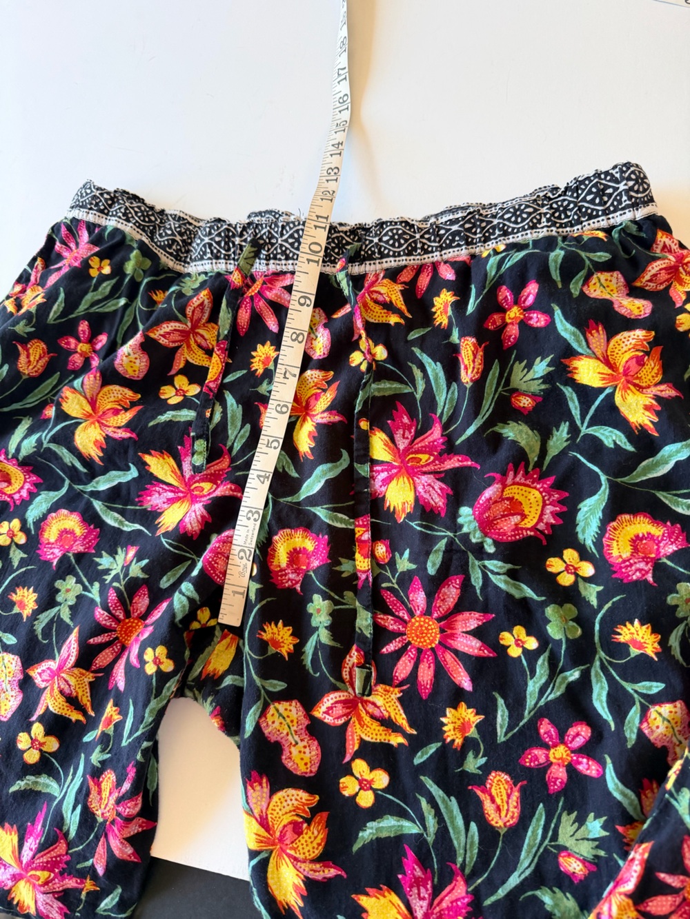 Sundance Leia cotton cropped pants, floral print, pull up draw string size L - Picture 4 of 14